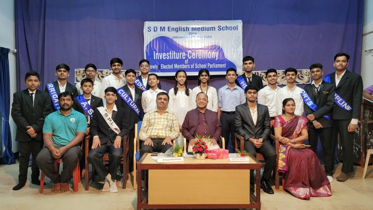 School Holds Grand Investiture Ceremony of Student Council