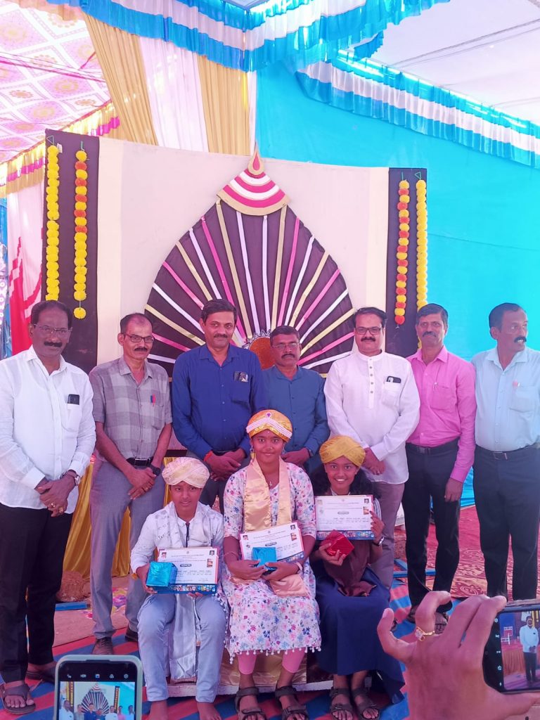 SDM Students Excel in Moral Education Competitions; Qualify for District and State Level